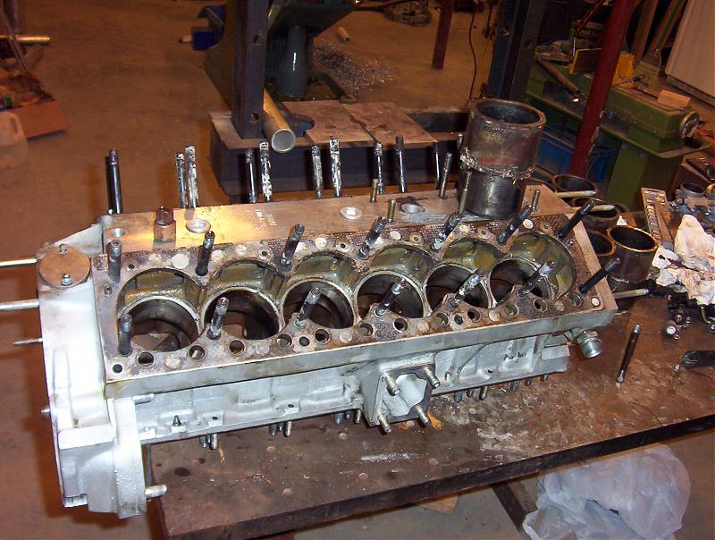 230 1 400 engine parts 003.jpg
